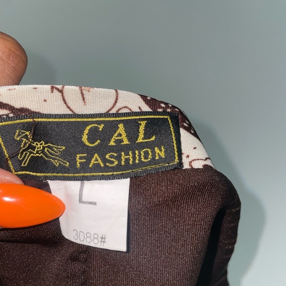 Vintage pleated and flowy Cal Fashion polka dotted midi skirt - Picture 3 of 4